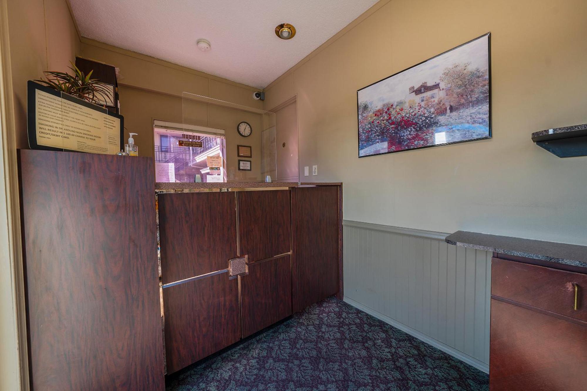 Motel Broadway Downtown 2*